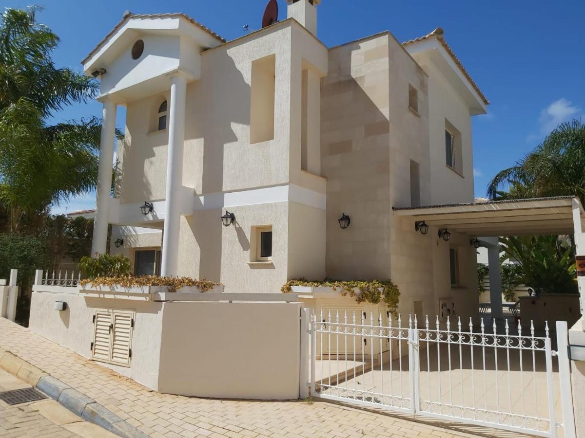 Anthorina 21 Villa Protaras Bagian luar foto